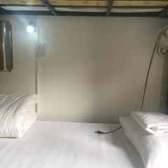 Отель Hanoi Evergreen 2* Кровать в общем номере фото 3