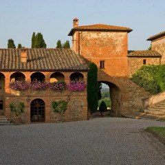Отель Locanda dell'Amorosa Синалунга парковка