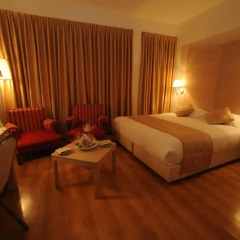 Legacy Hotel 4* Улучшенный номер фото 5