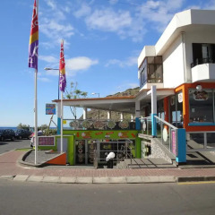Отель House on the Beach городской автобус