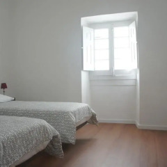 Olive3 Ericeira Hostel Стандартный номер двуспальная кровать (общая ванная комната) фото 12