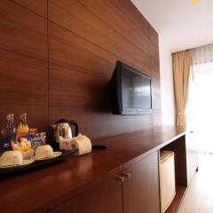 Отель Ramada by Wyndham Aonang Krabi 4* Улучшенный номер с различными типами кроватей фото 7