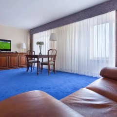 Marins Park Hotel Novosibirsk 4* Люкс с разными типами кроватей фото 2