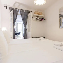 Отель Feels Like Home - Central Flat in Bairro Alto Португалия, Лиссабон - отзывы, цены и фото номеров - забронировать отель Feels Like Home - Central Flat in Bairro Alto онлайн комната для гостей фото 4