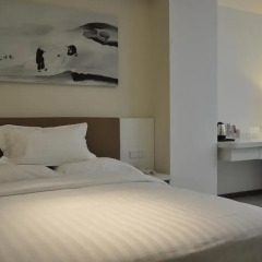 Mellow Orange Hotel 3* Номер Делюкс с различными типами кроватей фото 4