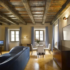 Отель Lokal Inn Номер Делюкс