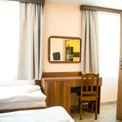 Отель Kompleks Hotelarski Zgoda Стандартный номер с различными типами кроватей фото 4