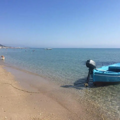 Aquarius Beach Hotel пляж фото 2