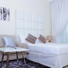 Апартаменты One Perfect Stay Studio Burj Al Nujoom Студия с различными типами кроватей фото 12