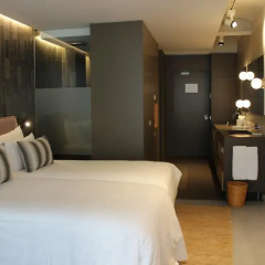 Отель Ohla Eixample 5* Улучшенный номер с различными типами кроватей фото 6