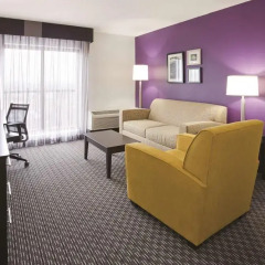 Отель La Quinta Inn & Suites Mpls-Bloomington West 3* Номер Делюкс фото 4