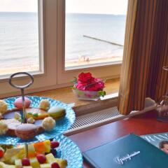Schloss Am Meer Hansa Haus Am Meer In Kuehlungsborn Germany