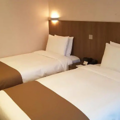 Centermark Hotel 4* Стандартный номер с 2 отдельными кроватями фото 2