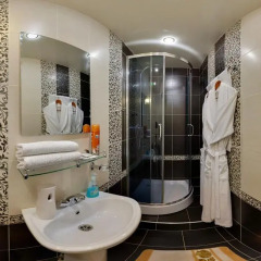 Отель Мастер и Маргарита 3* Улучшенный номер фото 4