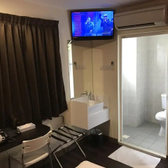 Golden Royal Hotel 3* Номер Делюкс с двуспальной кроватью фото 8