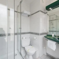 Отель Hôtel Clarisse 3* Стандартный номер с различными типами кроватей фото 2