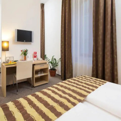 Hotel Pav 3* Улучшенный номер с различными типами кроватей фото 5