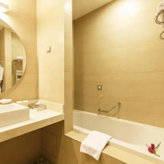 Кемпински Гранд Отель Геленджик 5* Люкс с двуспальной кроватью