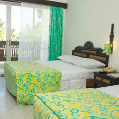 Отель Bamburi Beach 3* Стандартный номер фото 7