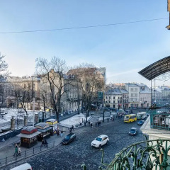 City Central Lviv Hostel балкон