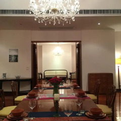 Отель Tonson Residence B Boutique 4* Люкс с различными типами кроватей