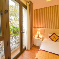 Hanoi HM Boutique Hotel 3* Стандартный номер с двуспальной кроватью фото 4