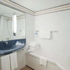 Отель Novotel Barcelona S Joan Despi 4* Стандартный номер с различными типами кроватей фото 2