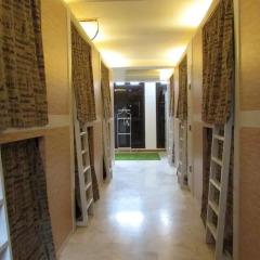 The Bohemian Chic Hostel Кровать в общем номере фото 40