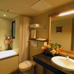 Hanoi Eternity Hotel 3* Номер Делюкс с различными типами кроватей фото 4