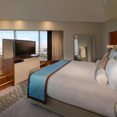 Отель Jumeirah Emirates Towers 5* Номер Делюкс фото 6