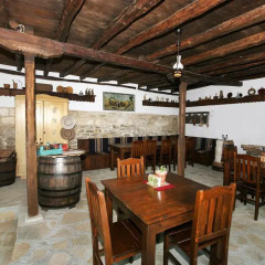 Отель Osmarski Houses Болгария, Шумен - отзывы, цены и фото номеров - забронировать отель Osmarski Houses онлайн питание