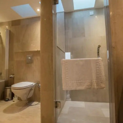 Отель Leana Front Line Villa Кипр, Протарас - отзывы, цены и фото номеров - забронировать отель Leana Front Line Villa онлайн ванная фото 2