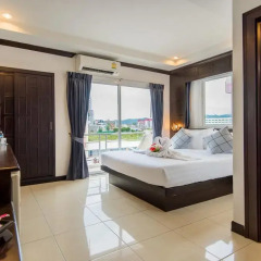 Hallo Patong Hotel & Restaurant 3* Стандартный номер с разными типами кроватей
