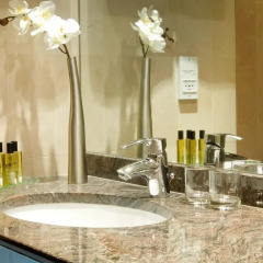 Отель Aparthotel Adagio Paris Haussmann Франция, Париж - отзывы, цены и фото номеров - забронировать отель Aparthotel Adagio Paris Haussmann онлайн ванная фото 2