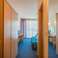 Holiday Park Hotel 4* Стандартный номер с различными типами кроватей фото 2
