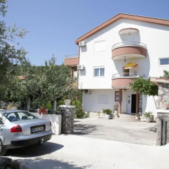 Апартаменты Apartments Rajovic парковка