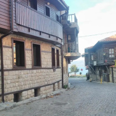 Отель Guest House Aja парковка