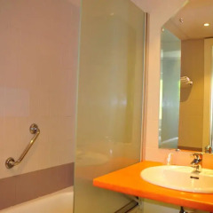 Hotel aux Bruyeres ванная