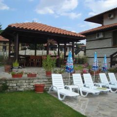 Отель Guest House Brezata - Betula Болгария, Ардино - отзывы, цены и фото номеров - забронировать отель Guest House Brezata - Betula онлайн бассейн