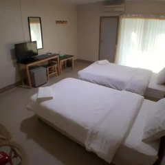 CK2 Hotel 3* Улучшенный номер с 2 отдельными кроватями фото 4