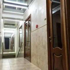 Gaudi stylish hotel интерьер отеля фото 3