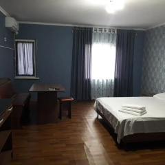 Отель Guest House on ul Yaltinskaya 121 A Кыргызстан, Бишкек - отзывы, цены и фото номеров - забронировать отель Guest House on ul Yaltinskaya 121 A онлайн комната для гостей фото 3