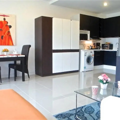 Апартаменты Chic Karon Studio Sea View в номере