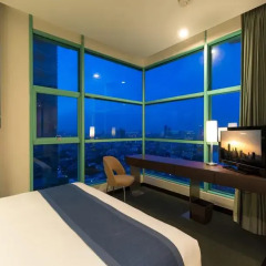 Отель Chatrium Riverside Bangkok 5* Люкс с различными типами кроватей фото 2