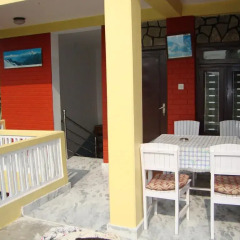 Отель New Summit Guest House Непал, Покхара - отзывы, цены и фото номеров - забронировать отель New Summit Guest House онлайн балкон