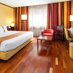 Отель Holiday Inn Lisbon Continental 4* Стандартный номер с разными типами кроватей фото 3