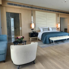 Отель Wyndham Grand Istanbul Levent 5* Люкс с различными типами кроватей фото 9