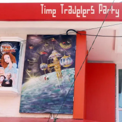 Time Travelers Party Hostel In Hongdae Кровать в общем номере с двухъярусной кроватью фото 6