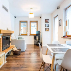 Отель Apartamenty Comfort z kominkiem, balkonem i ogrodem интерьер отеля