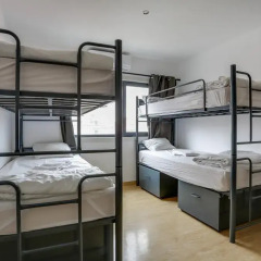 Hans Brinker Hostel Lisbon Кровать в общем номере с двухъярусной кроватью фото 9